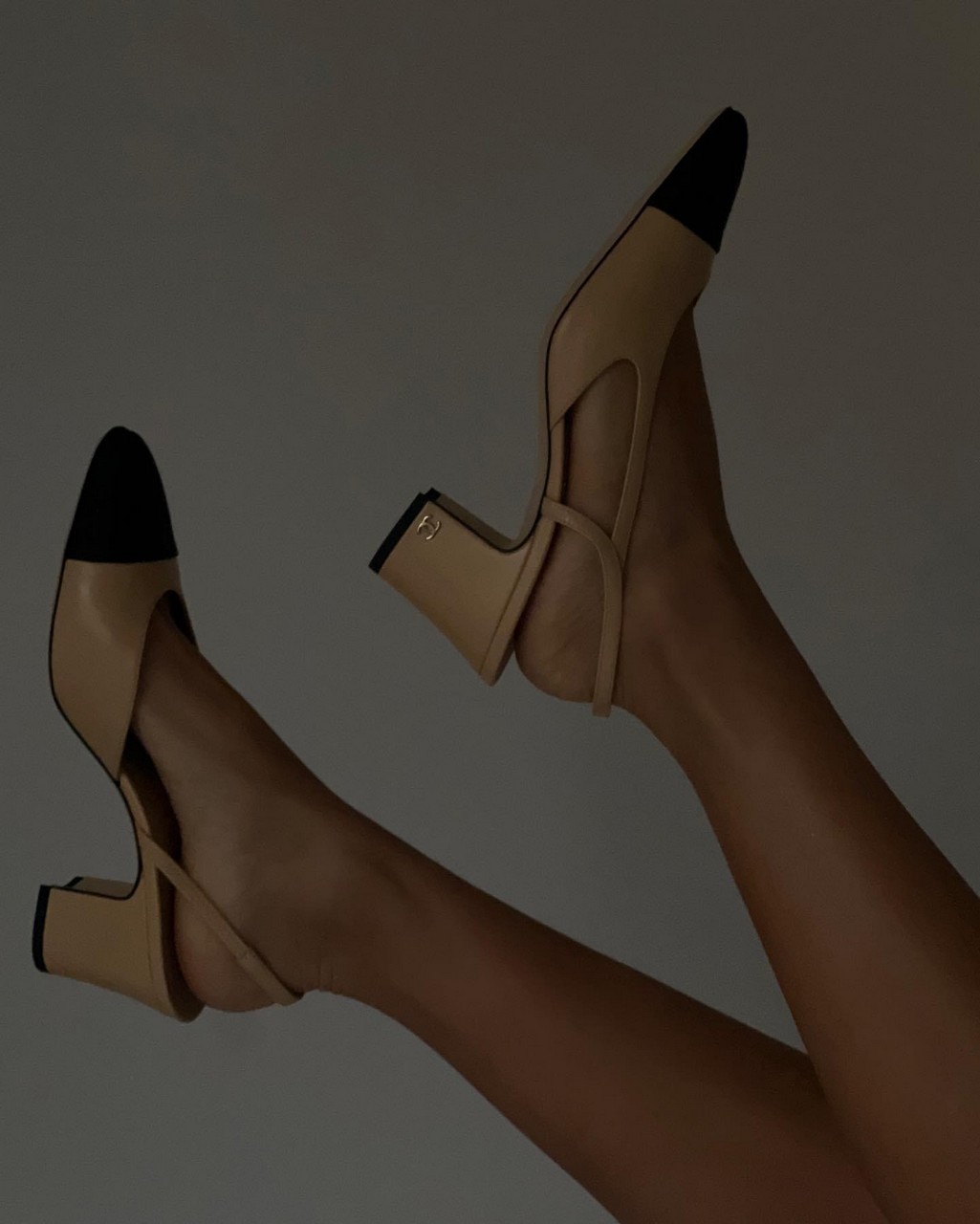 Luana Barron Feet